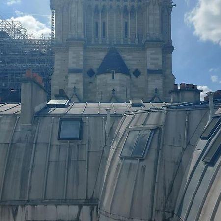 Apartamento Duplex Notre-Dame De París Exterior foto