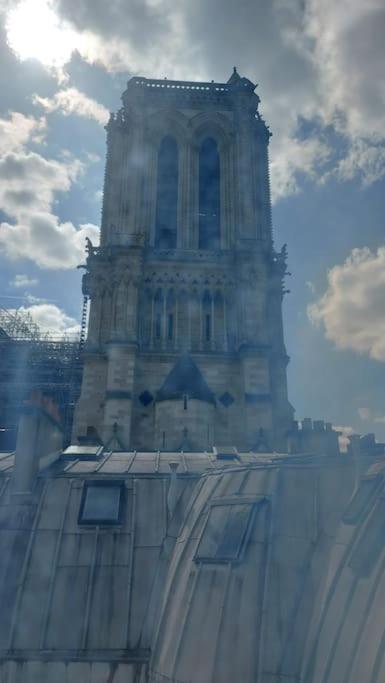 Apartamento Duplex Notre-Dame De París Exterior foto