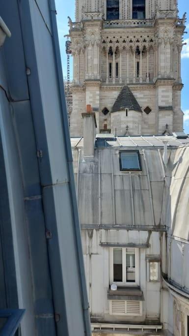 Apartamento Duplex Notre-Dame De París Exterior foto