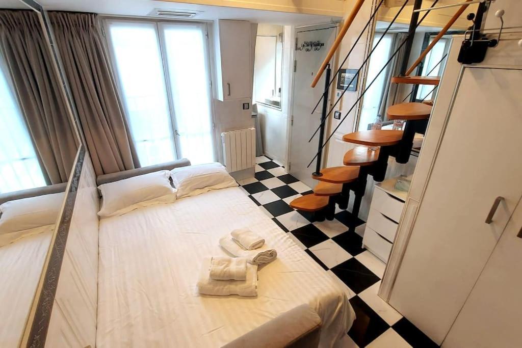 Apartamento Duplex Notre-Dame De París Exterior foto
